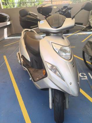 SUZUKI BURGMAN i SUZUKI BURGMAN i